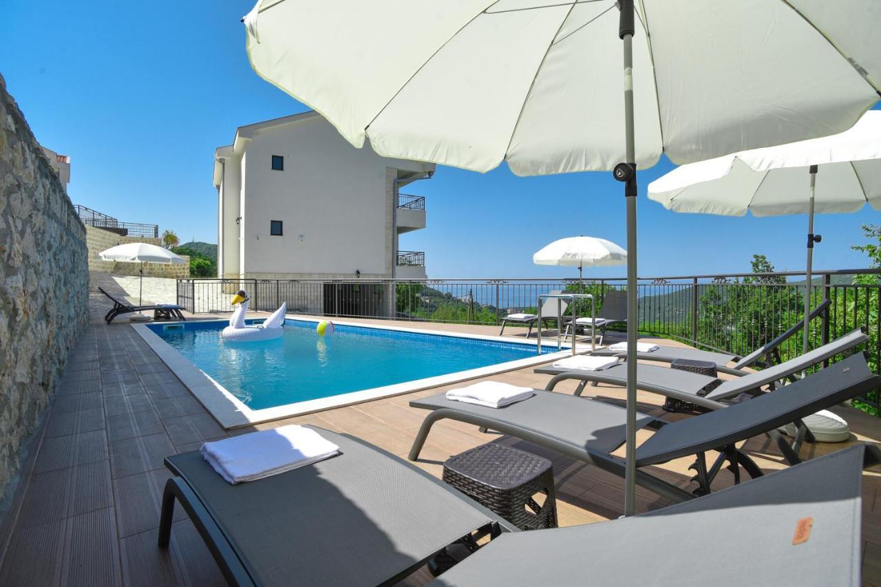 Villa Andrea 1 *